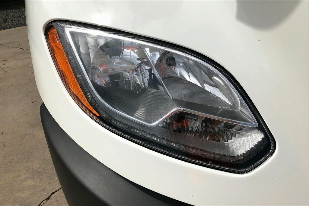 2022 CUM LT625 6×4 Sleeper