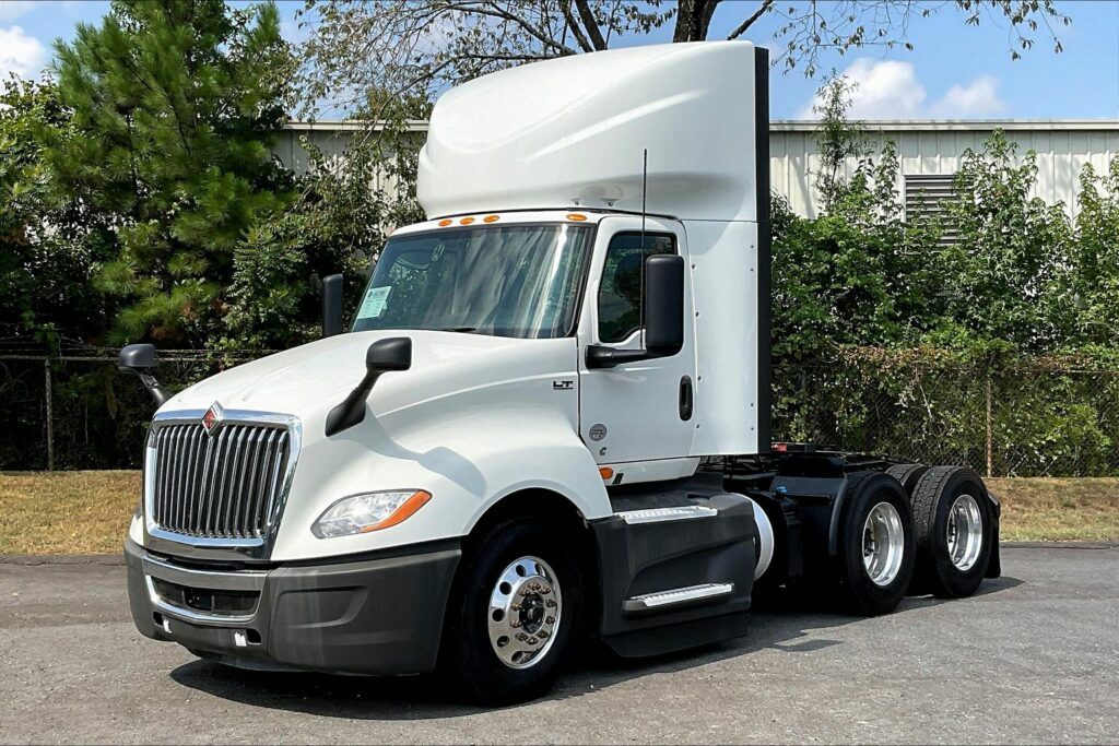 2021 CUM LT625 6×4 Day Cab