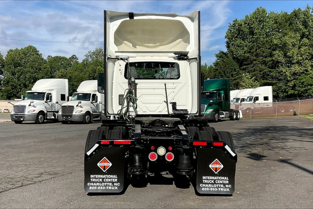 2021 CUM LT625 6×4 Day Cab