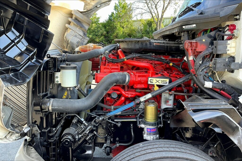 2021 CUM LT625 6×4 Day Cab