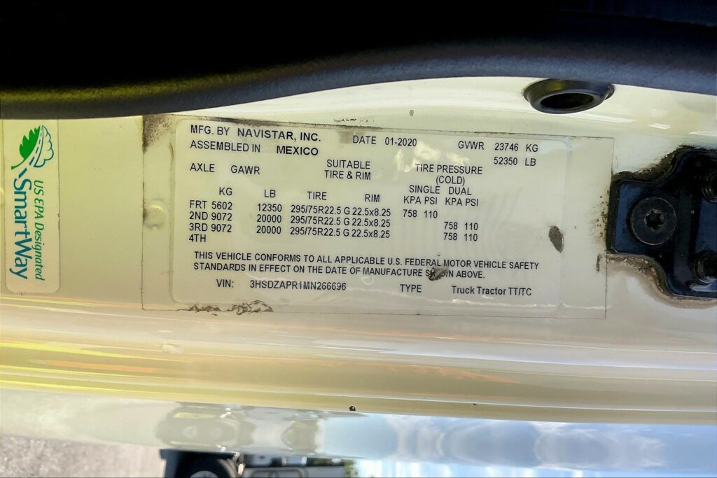 2021 CUM LT625 6×4 Day Cab