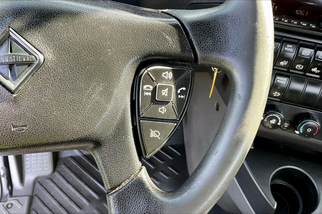 2021 CUM LT625 6×4 Day Cab