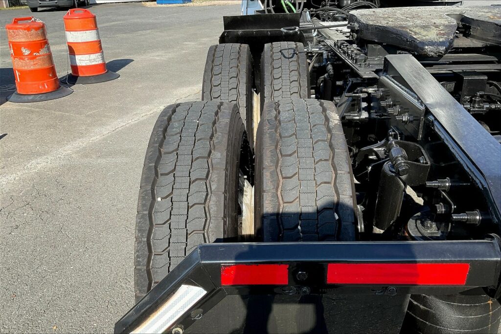 2021 CUM LT625 6×4 Day Cab