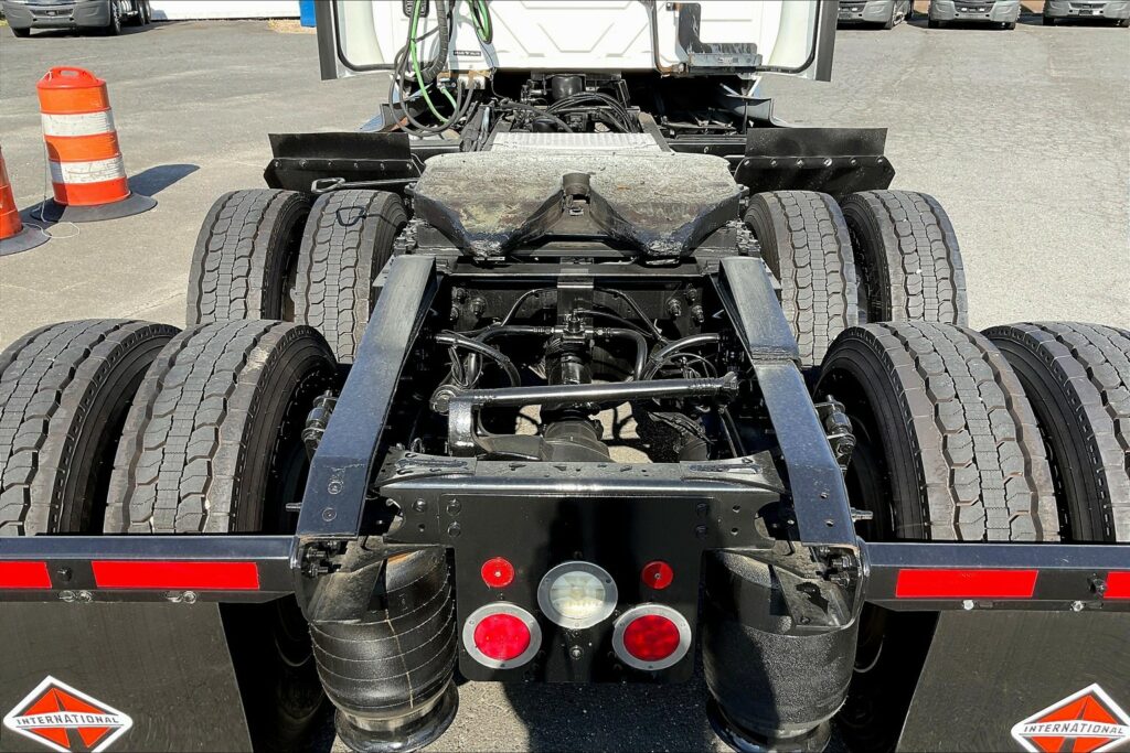 2021 CUM LT625 6×4 Day Cab