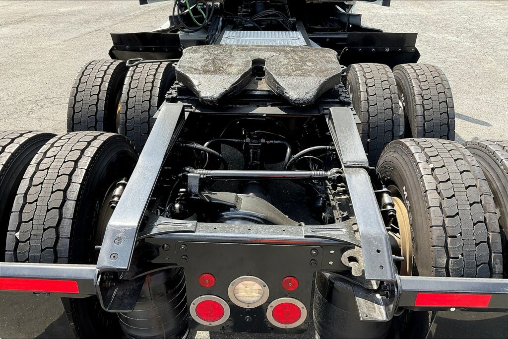 2021 CUM LT625 6×4 Day Cab