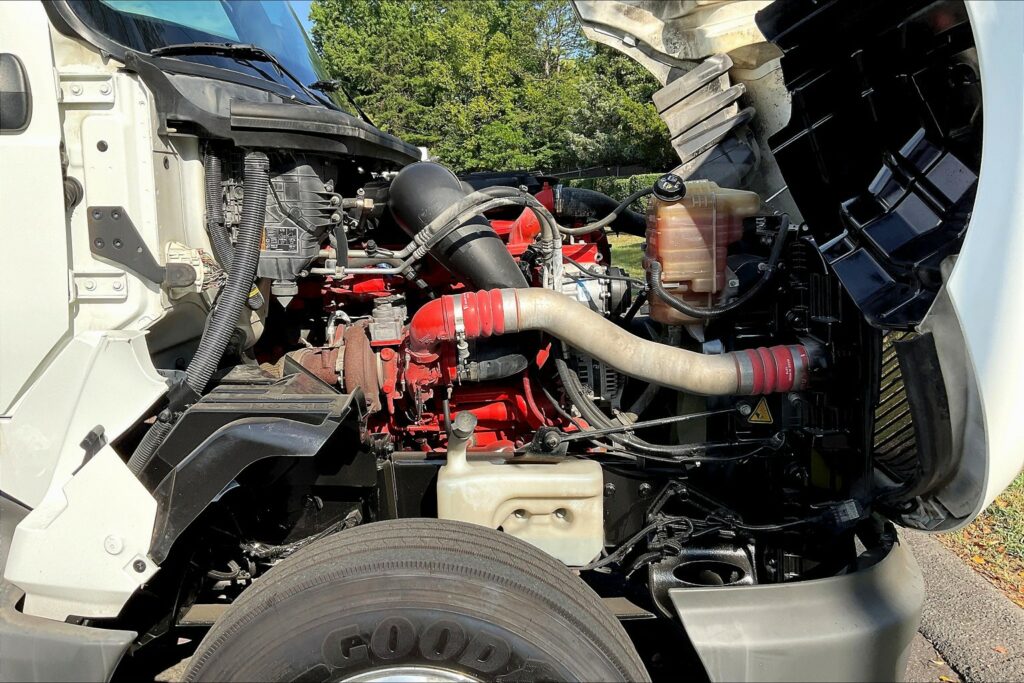 2021 CUM LT625 6×4 Day Cab