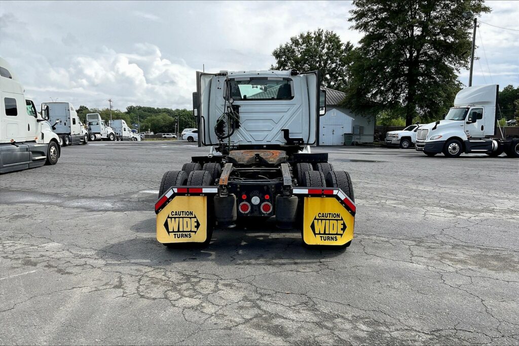 2020 CUM LT625 6×4 Day Cab