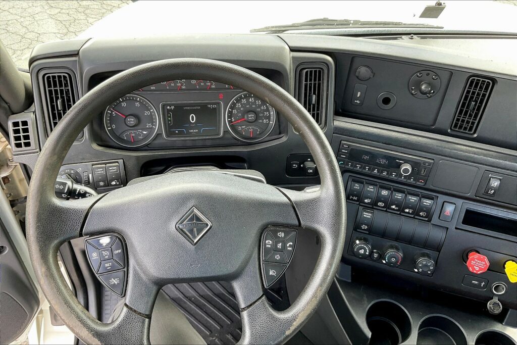 2020 CUM LT625 6×4 Day Cab