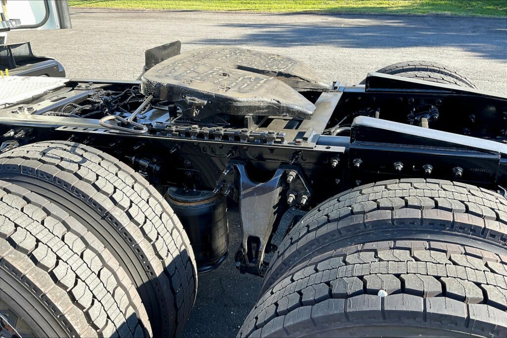 2021 CUM LT625 6×4 Day Cab