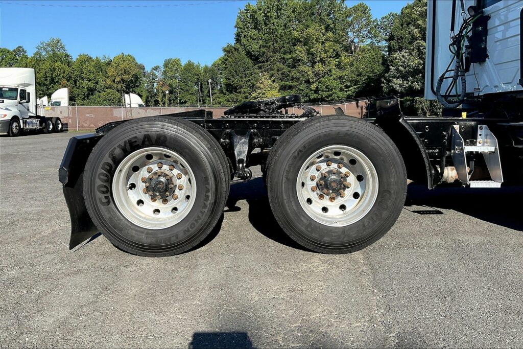 2021 CUM LT625 6×4 Day Cab