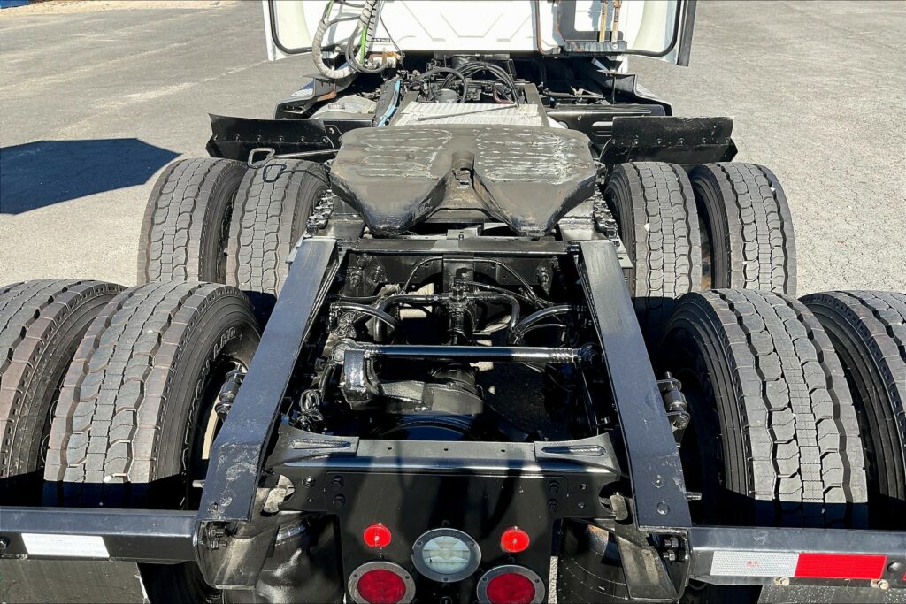 2021 CUM LT625 6×4 Day Cab