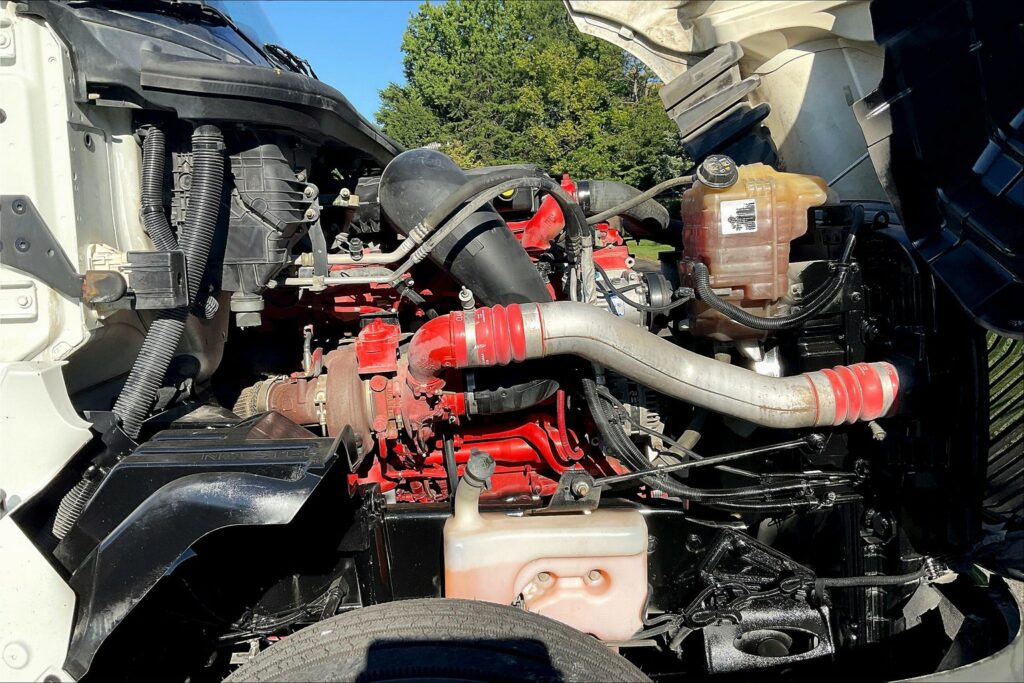 2021 CUM LT625 6×4 Day Cab