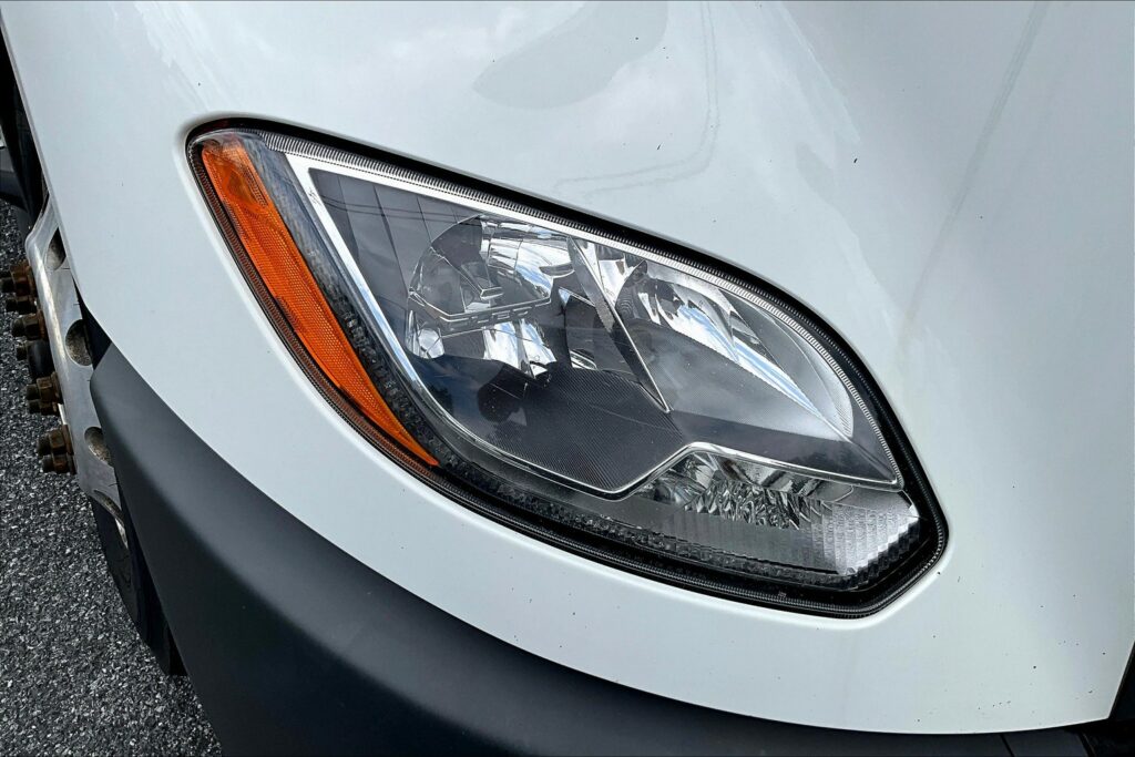 2021 CUM LT625 6×4 Sleeper