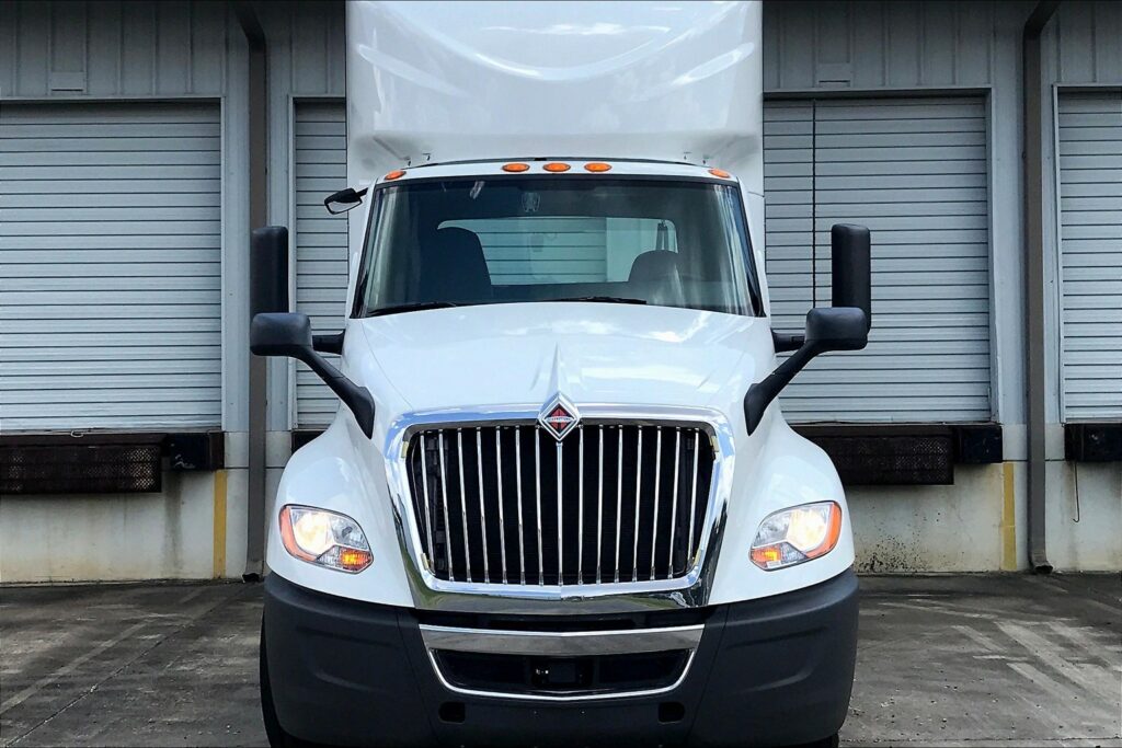 2021 CUM LT625 6×4 Day Cab