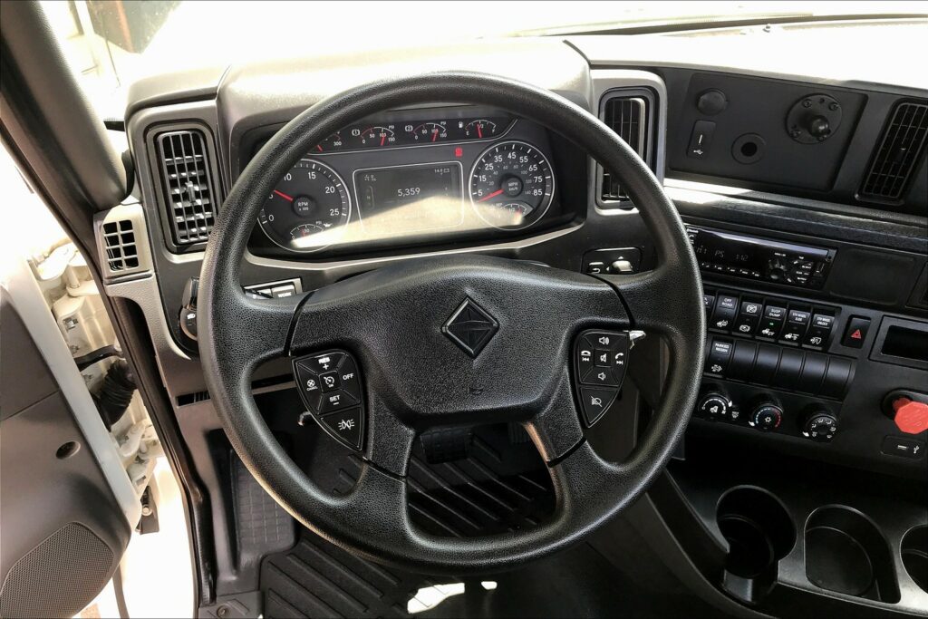 2021 CUM LT625 6×4 Day Cab