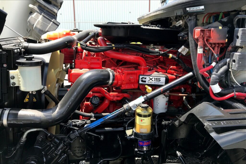 2021 CUM LT625 6×4 Day Cab