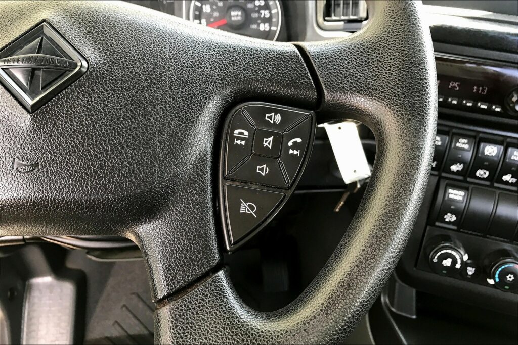 2021 CUM LT625 6×4 Day Cab