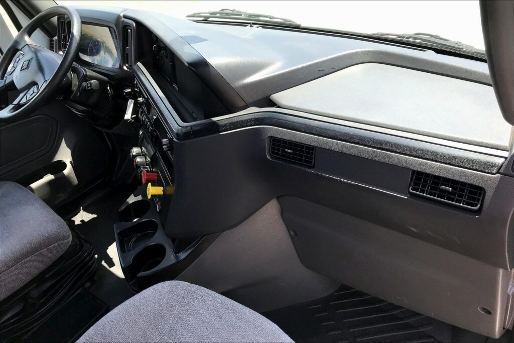 2021 CUM LT625 6×4 Day Cab