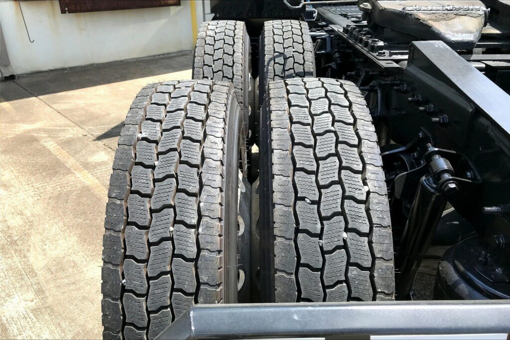 2021 CUM LT625 6×4 Day Cab