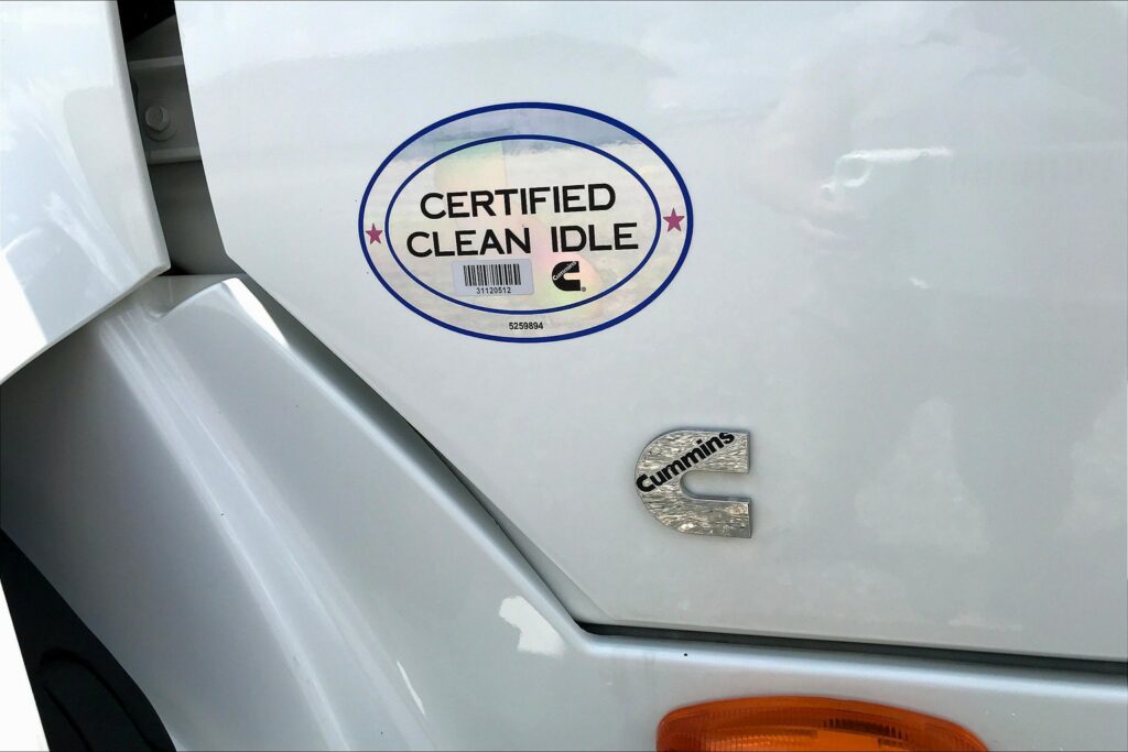 2021 CUM LT625 6×4 Day Cab