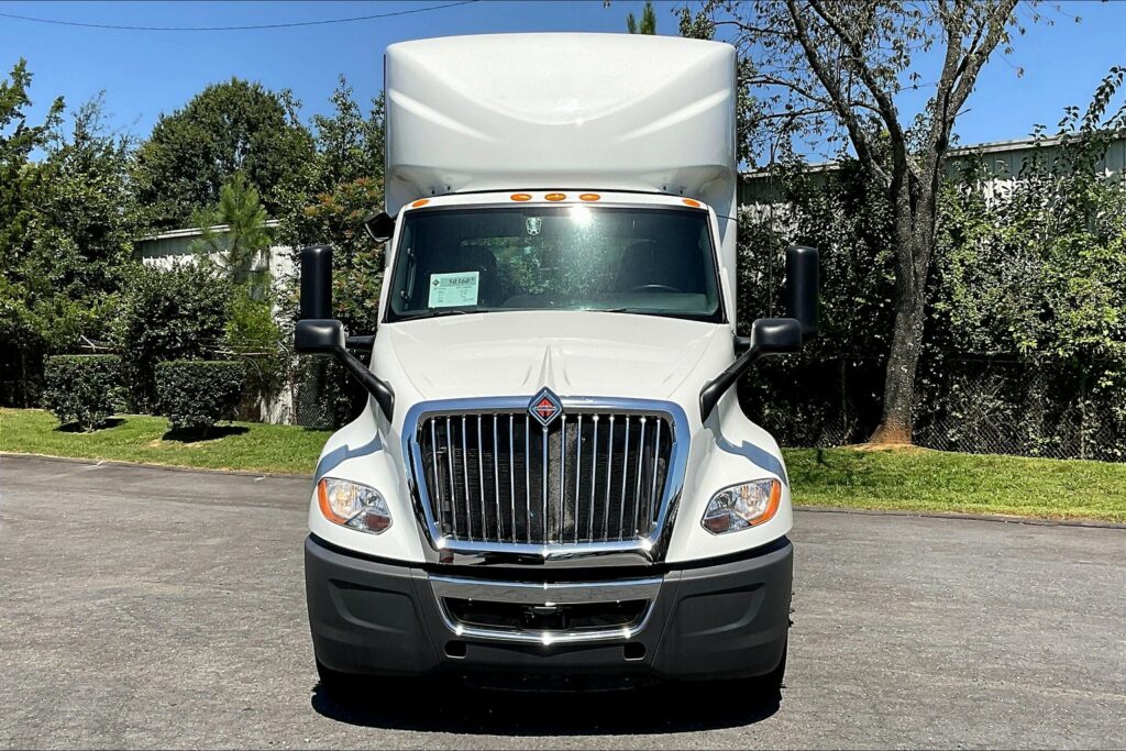 2021 CUM LT625 6×4 Day Cab