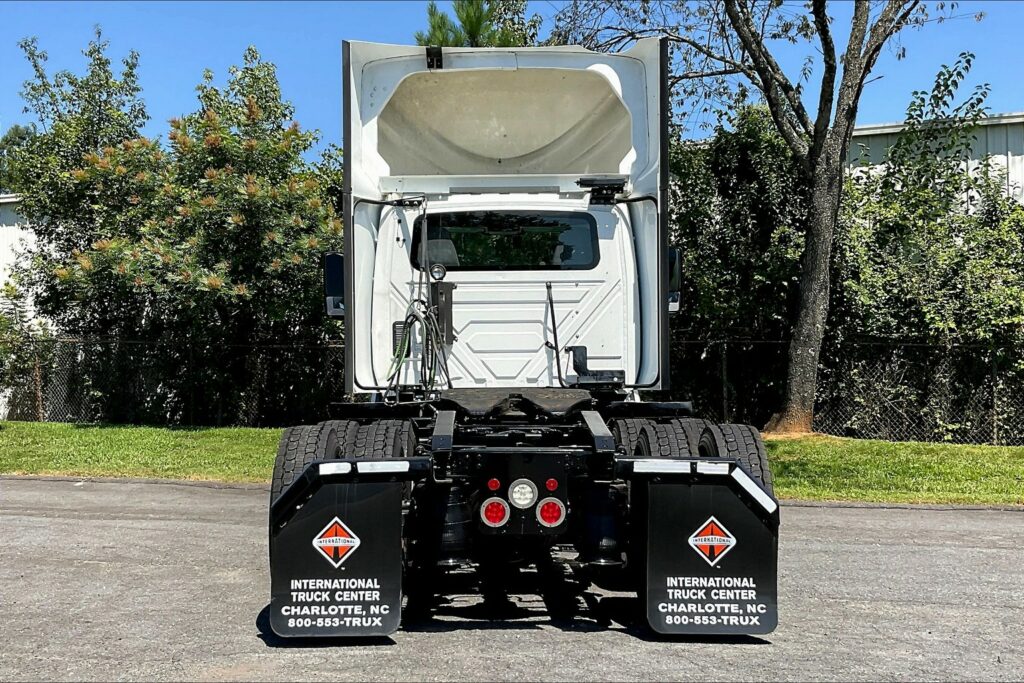 2021 CUM LT625 6×4 Day Cab