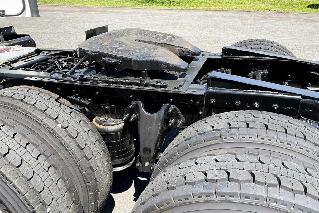 2021 CUM LT625 6×4 Day Cab