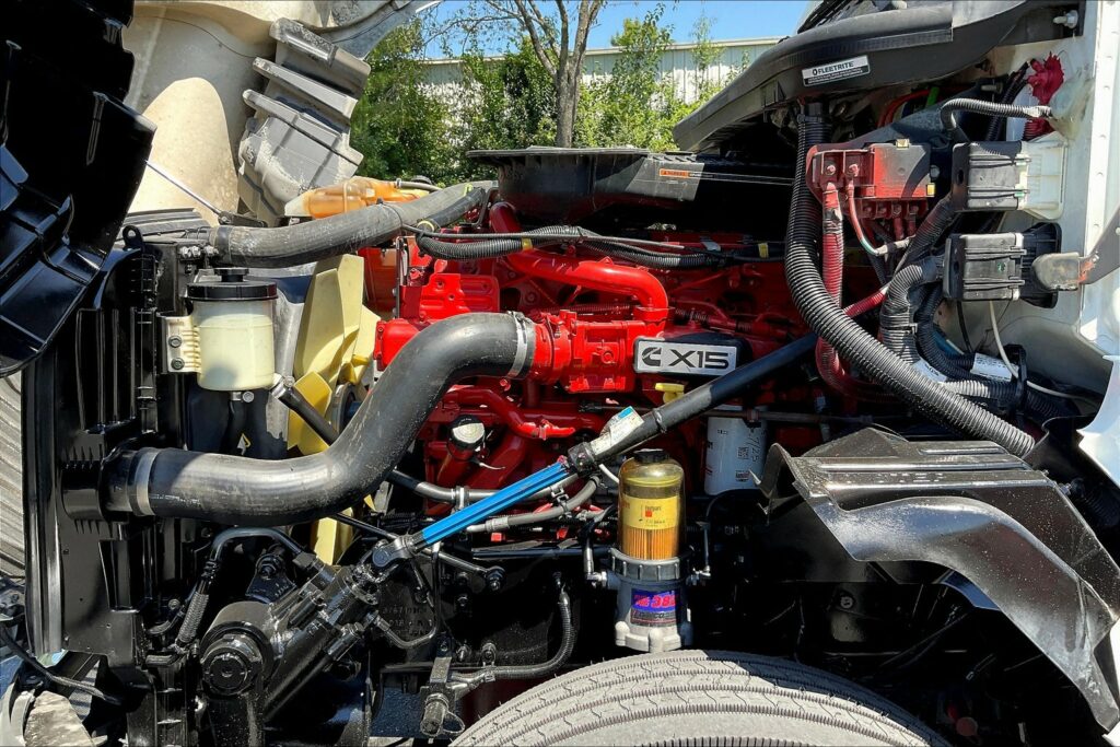 2021 CUM LT625 6×4 Day Cab