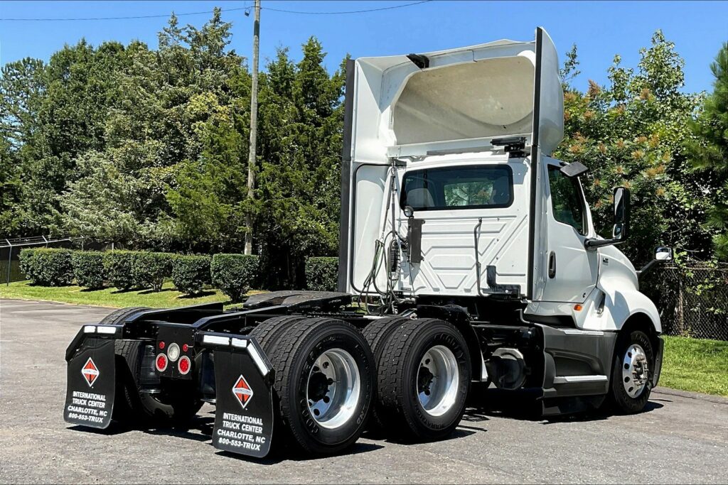 2021 CUM LT625 6×4 Day Cab