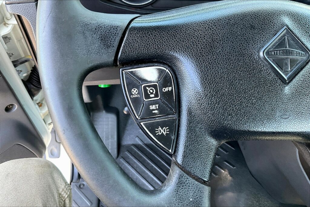 2021 CUM LT625 6×4 Day Cab