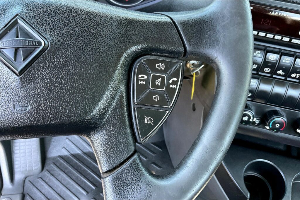 2021 CUM LT625 6×4 Day Cab