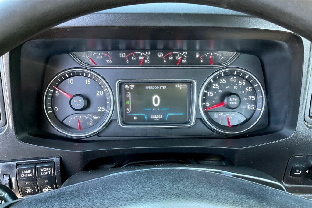 2021 CUM LT625 6×4 Day Cab