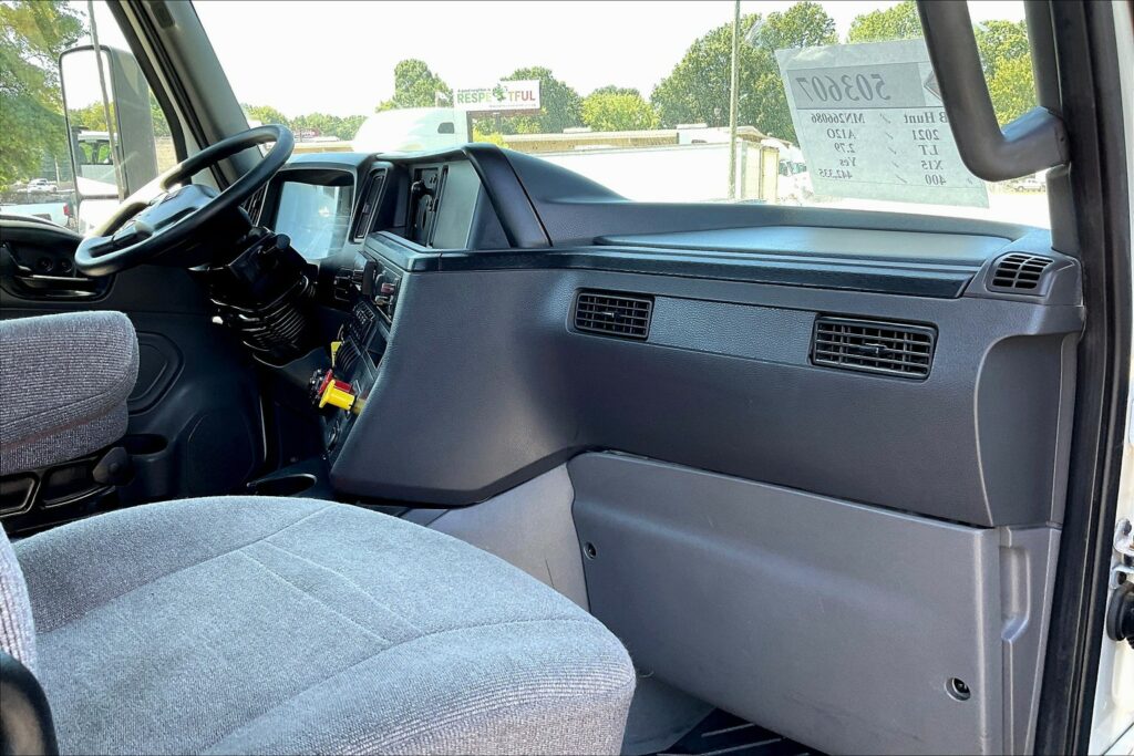 2021 CUM LT625 6×4 Day Cab