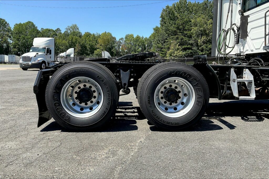 2021 CUM LT625 6×4 Day Cab