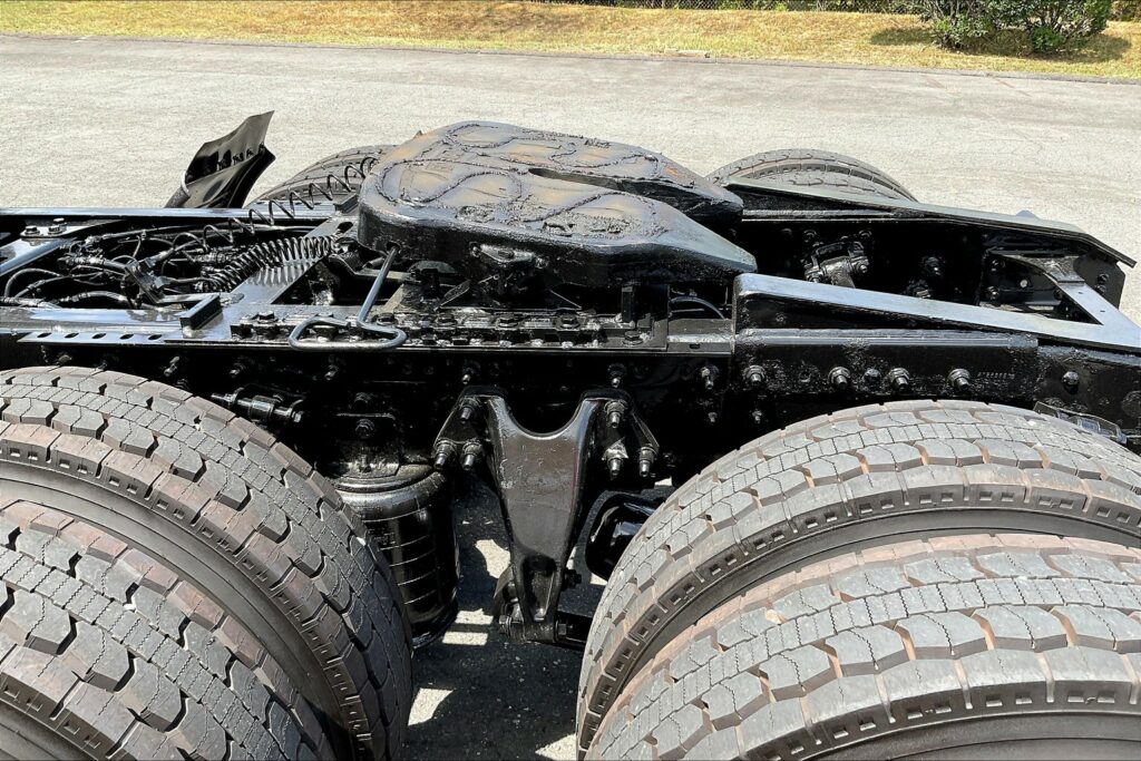 2021 CUM LT625 6×4 Day Cab