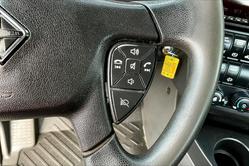 2021 CUM LT625 6×4 Day Cab