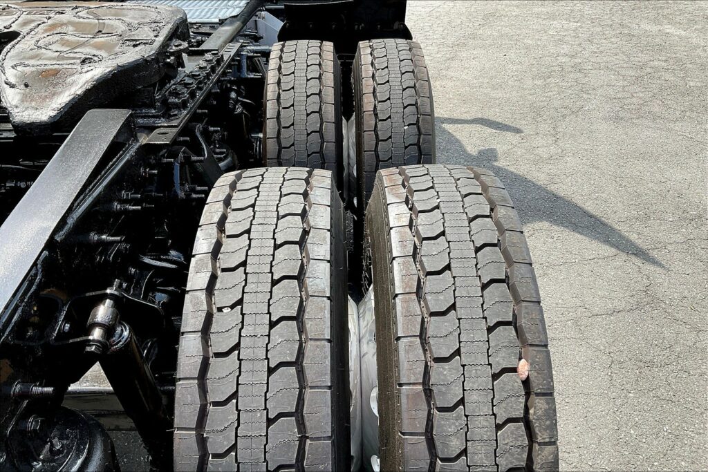 2021 CUM LT625 6×4 Day Cab