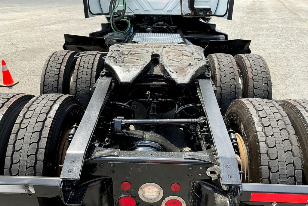 2021 CUM LT625 6×4 Day Cab