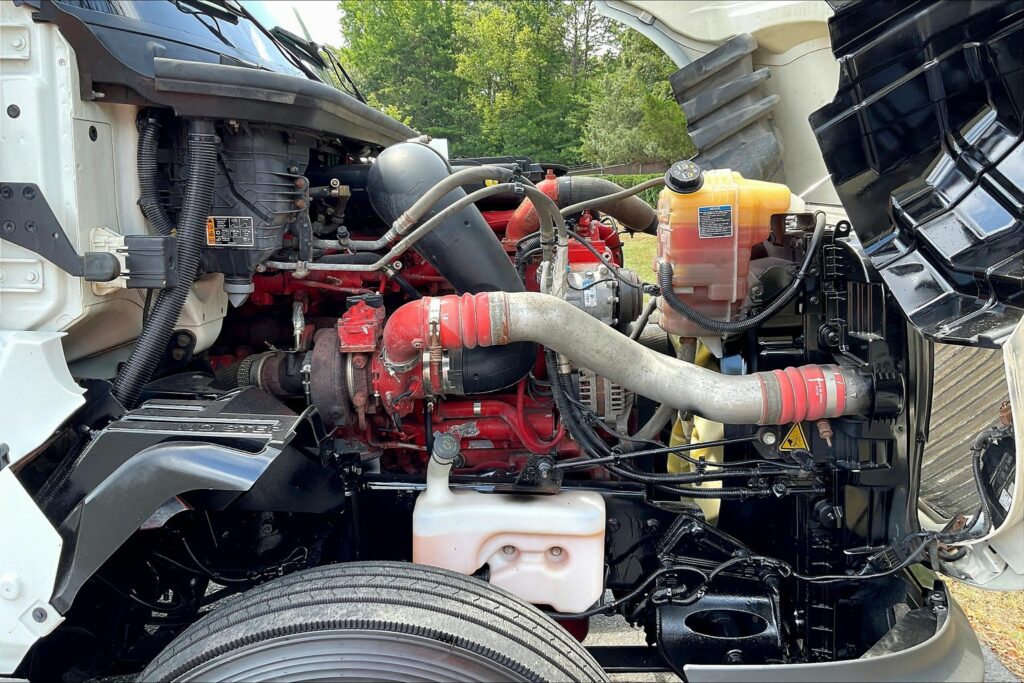 2021 CUM LT625 6×4 Day Cab