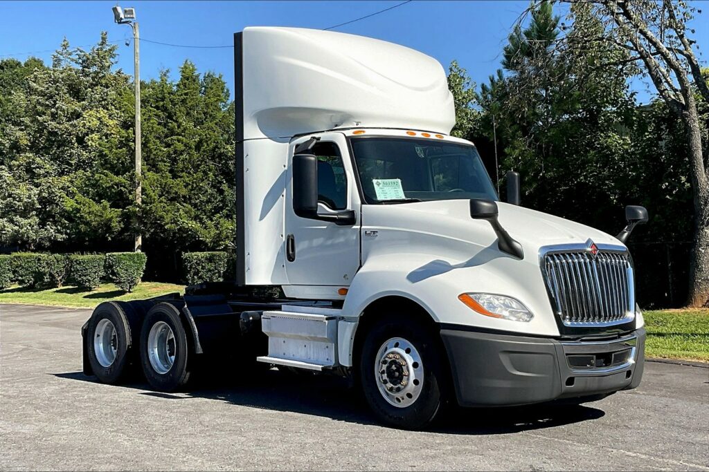 2020 CUM LT625 6×4 Day Cab