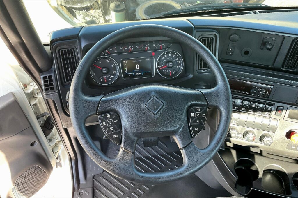 2020 CUM LT625 6×4 Day Cab