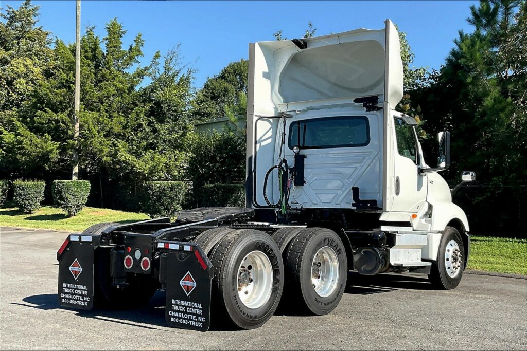 2020 CUM LT625 6×4 Day Cab