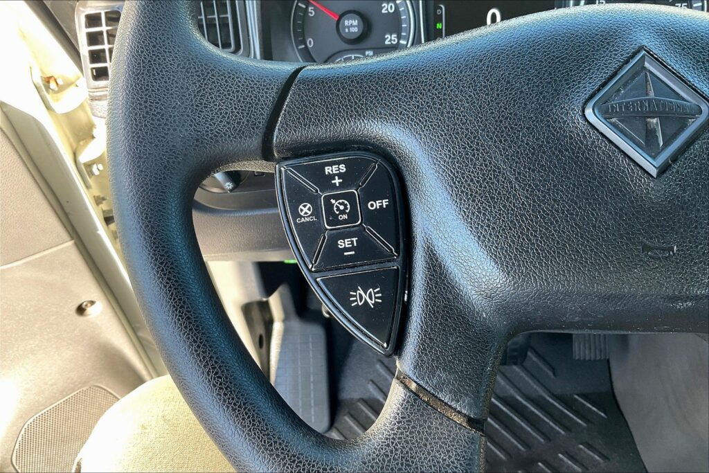 2020 CUM LT625 6×4 Day Cab