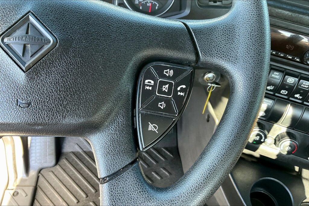 2020 CUM LT625 6×4 Day Cab