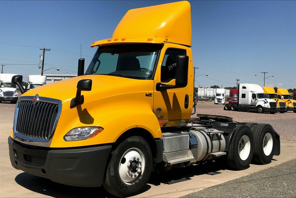 2019 INT LT625 6×4 Day Cab