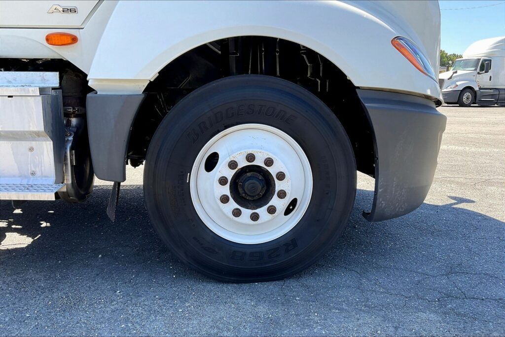 2019 INT LT625 6×4 Day Cab