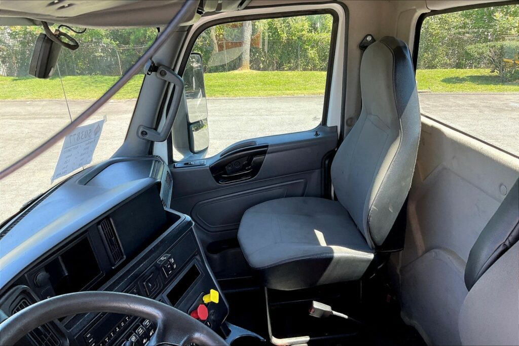 2019 INT LT625 6×4 Day Cab