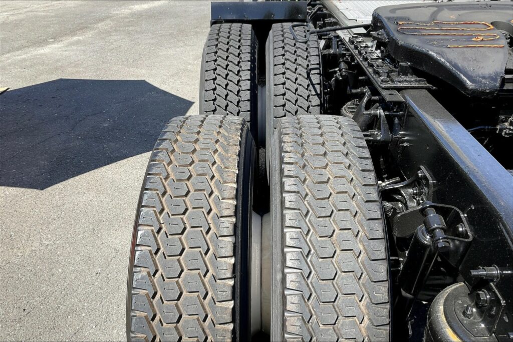 2019 INT LT625 6×4 Day Cab