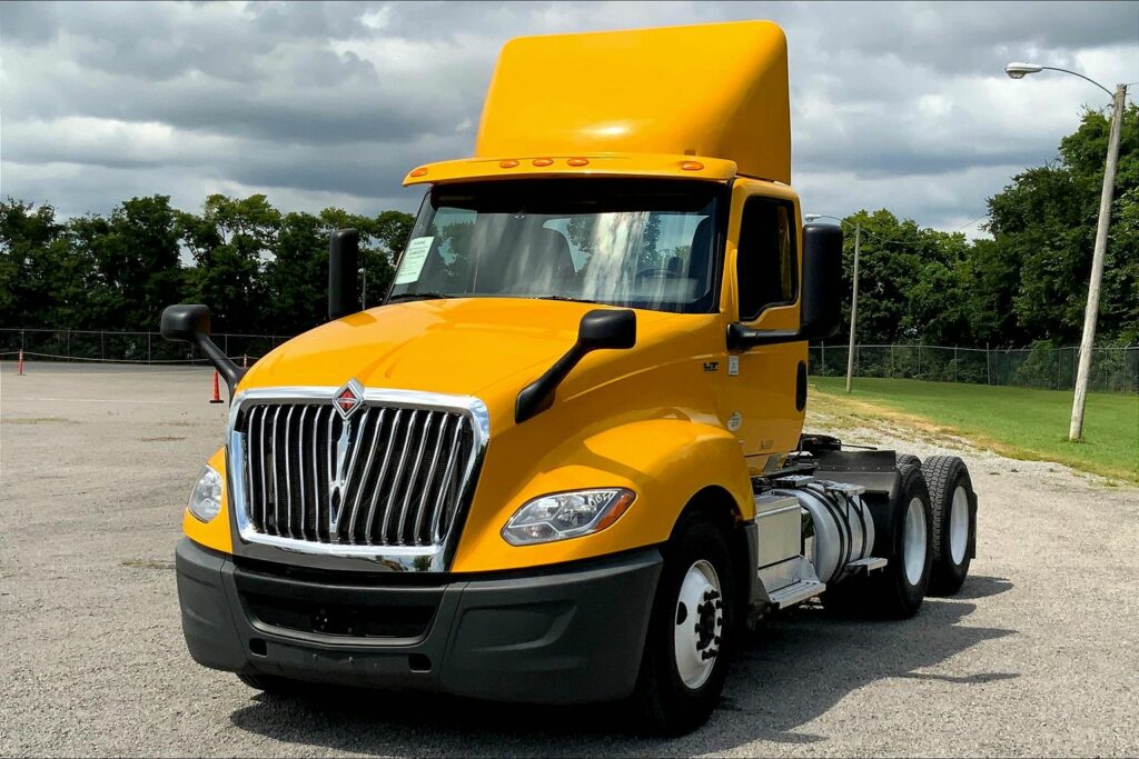 2019 INT LT625 6×4 Day Cab