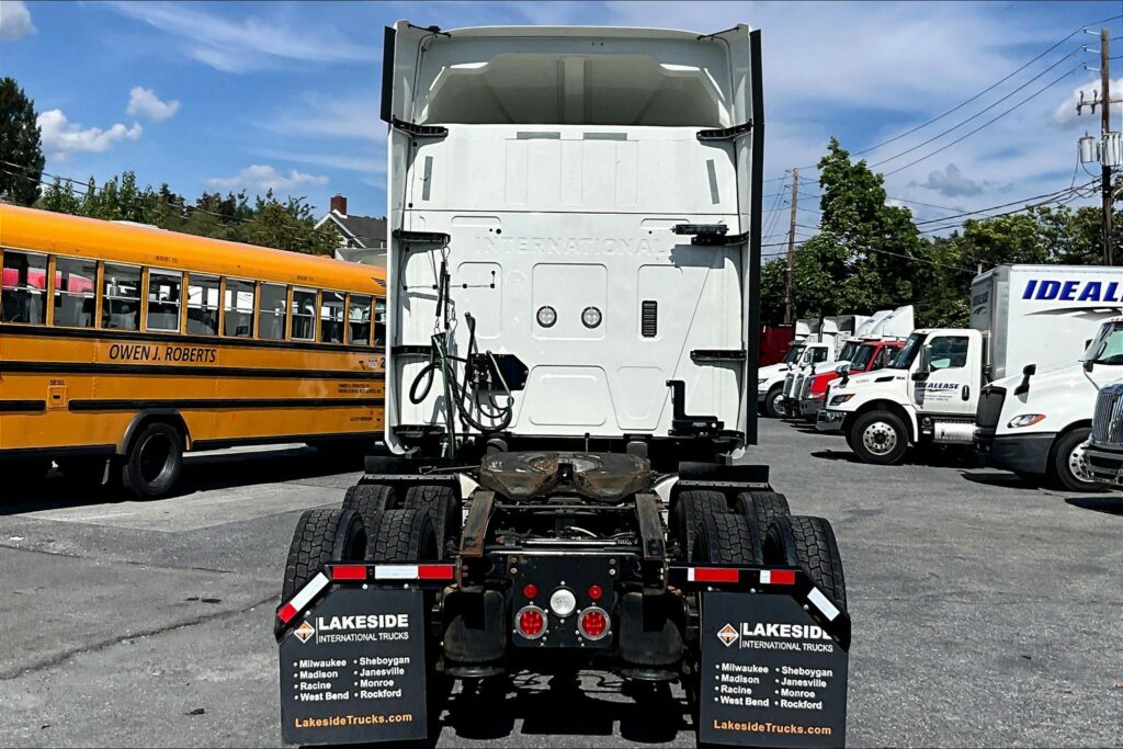 2020 INT LT625 6×4 Sleeper